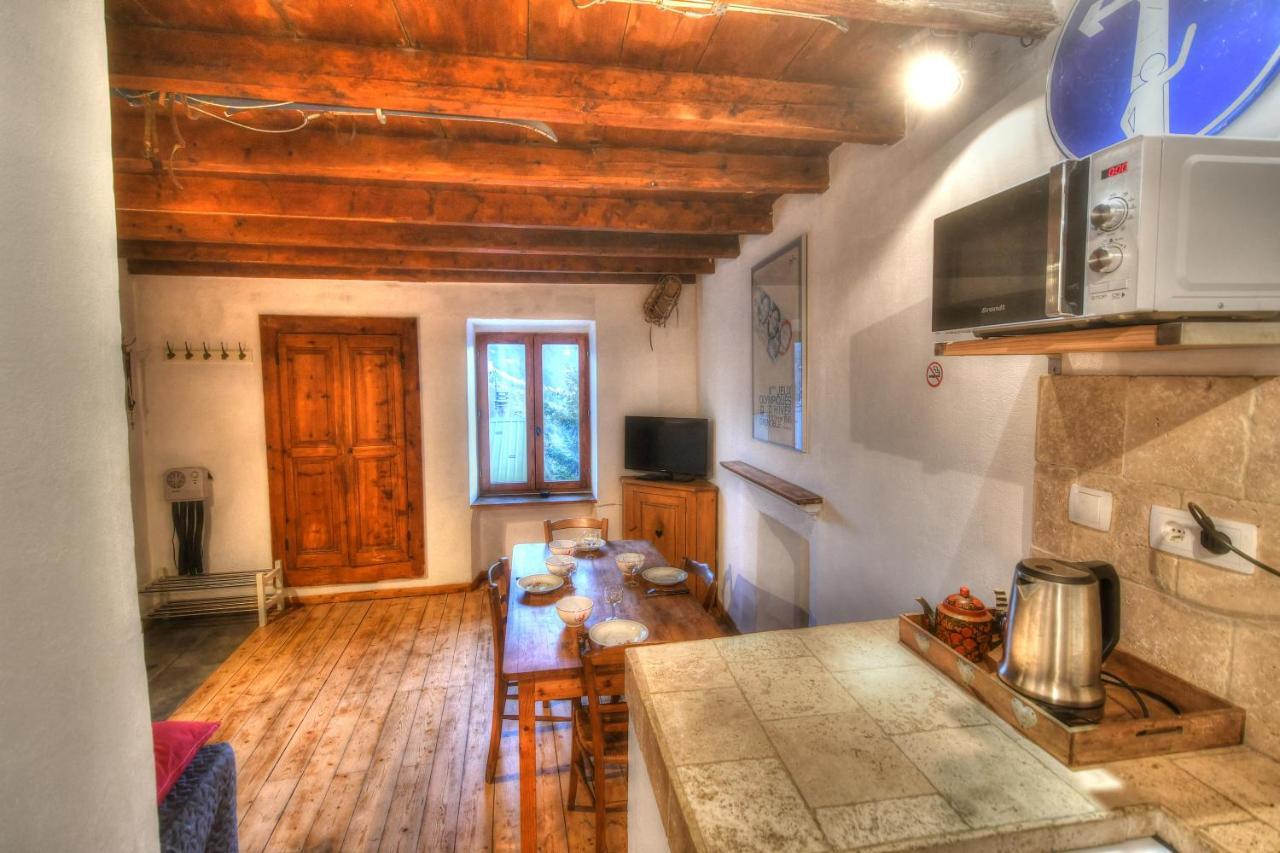 Petite Maison A Huez Экстерьер фото